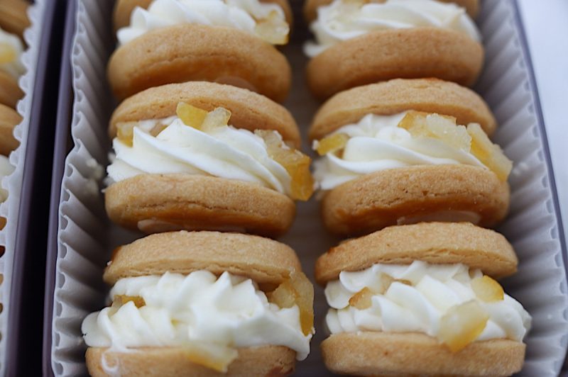 レモンバターサンドクッキー缶